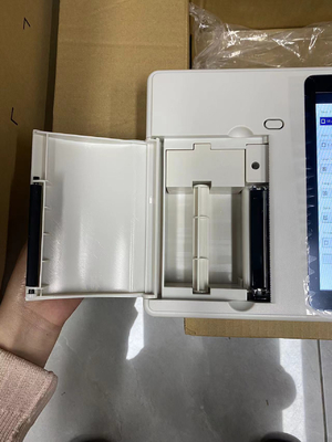 Monitor de ECG portátil de 6 canais Analisador de tela sensível ao toque Recarregável Construído em bateria de iões de lítio