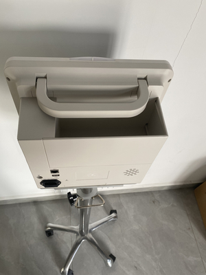 Dispositivo de monitorização da UTI de emergência do hospital Monitor multiparametral portátil Impressora opcional