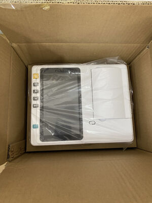 Máquina de ECG Digital de 6 Canais com Tela Sensível ao Toque de 7 Polegadas e Impressora Térmica para Hospitais e Clínicas